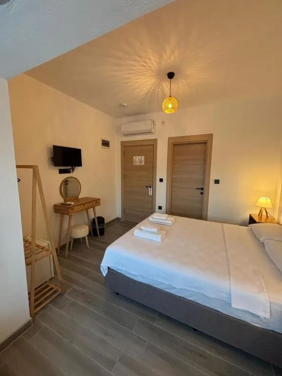 Deluxe Oda,Bahçe Manzaralı,2. Kat