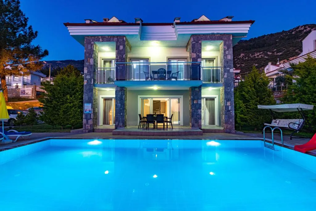 Özel Havuzlu Villa,Dağ veya Havuz Manzaralı,Aileye Özel