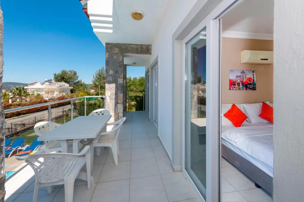 Özel Havuzlu Villa,Dağ veya Havuz Manzaralı,Aileye Özel