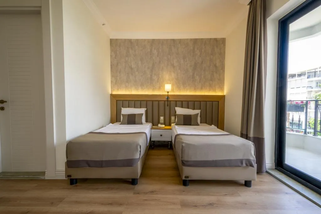 Premium Oda - İki Tek Yataklı Oda,Şehir Manzaralı