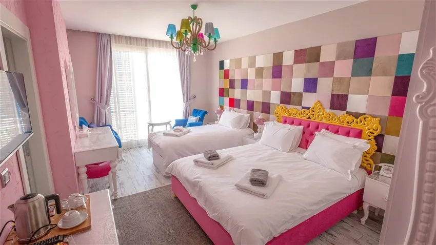 Deluxe Üç Kişilik Oda