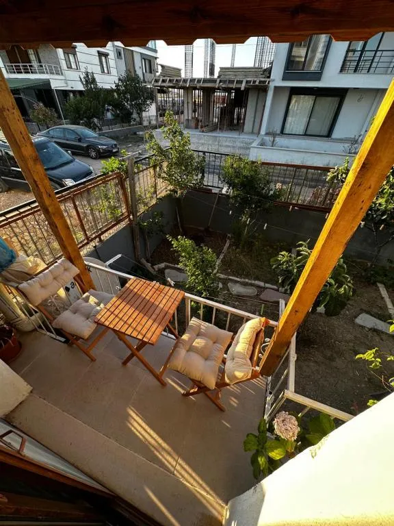 Standart Üç Kişilik Oda,Kara Manzaralı,Balkonlu