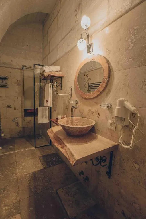 Standart Taş Oda,Kara Manzaralı,Balkonlu