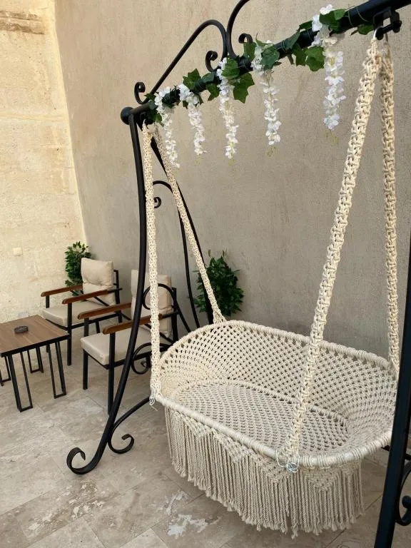 Standart Taş Oda,Kara Manzaralı,Balkonlu