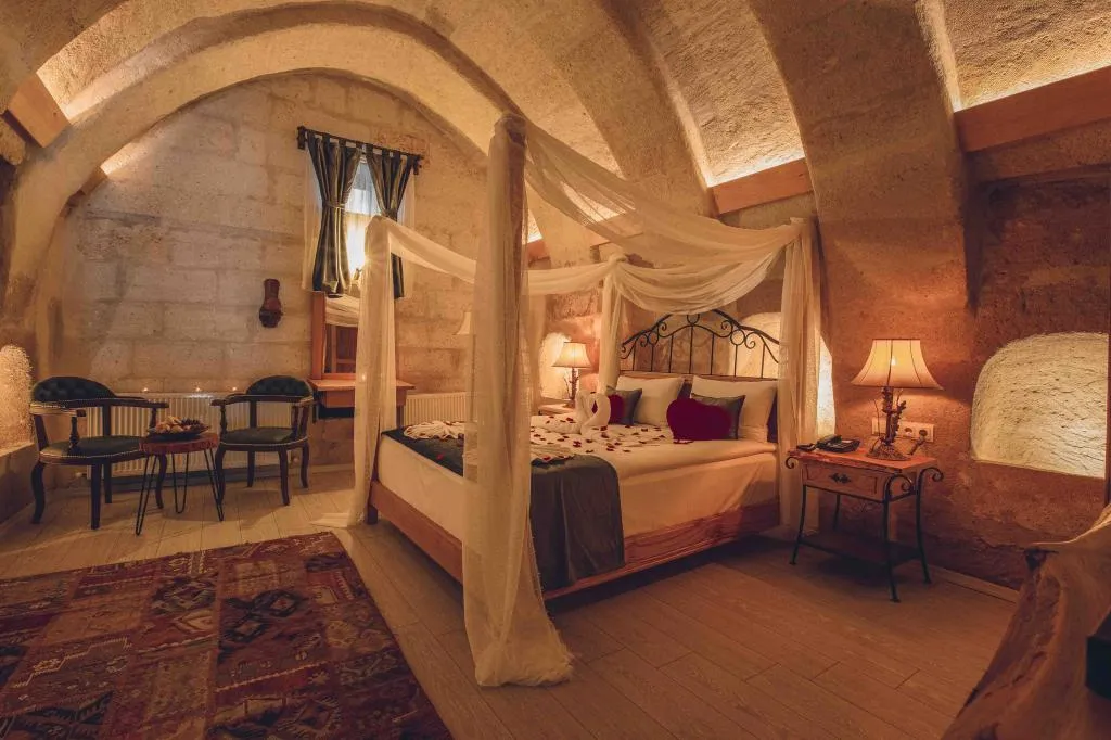 Jakuzili Cave Suite,Manzarasız,Giriş Katı