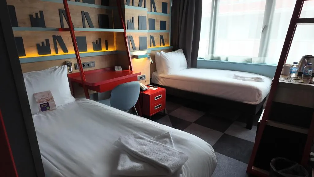 Standart Çift Kişilik İki Ayrı Yataklı Oda