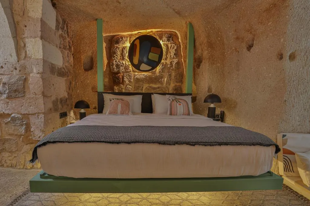 İmperial Cave Suit,Şömineli ve Isıtmalı Özel Havuz