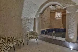 Eka Cave Maison