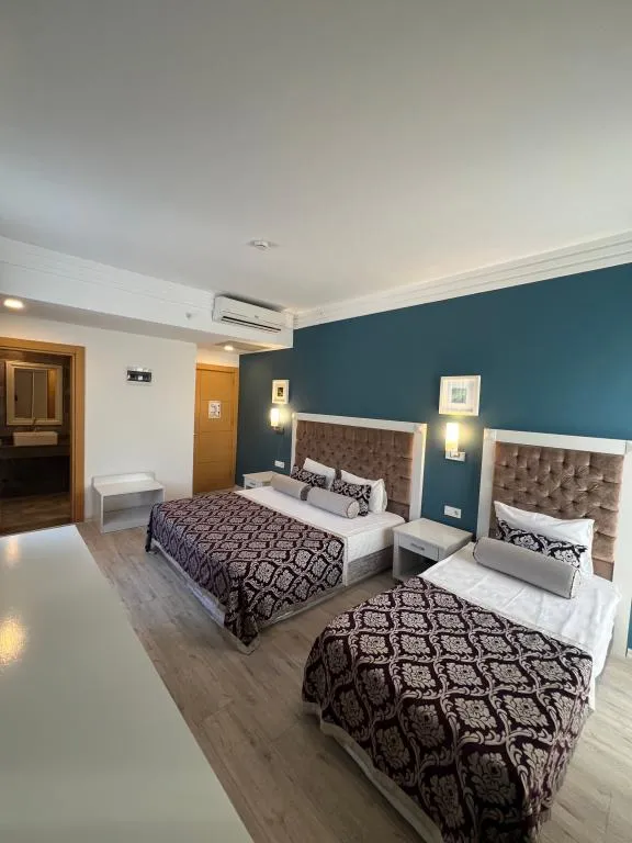 Standart Oda Kara Dağ Manzaralı