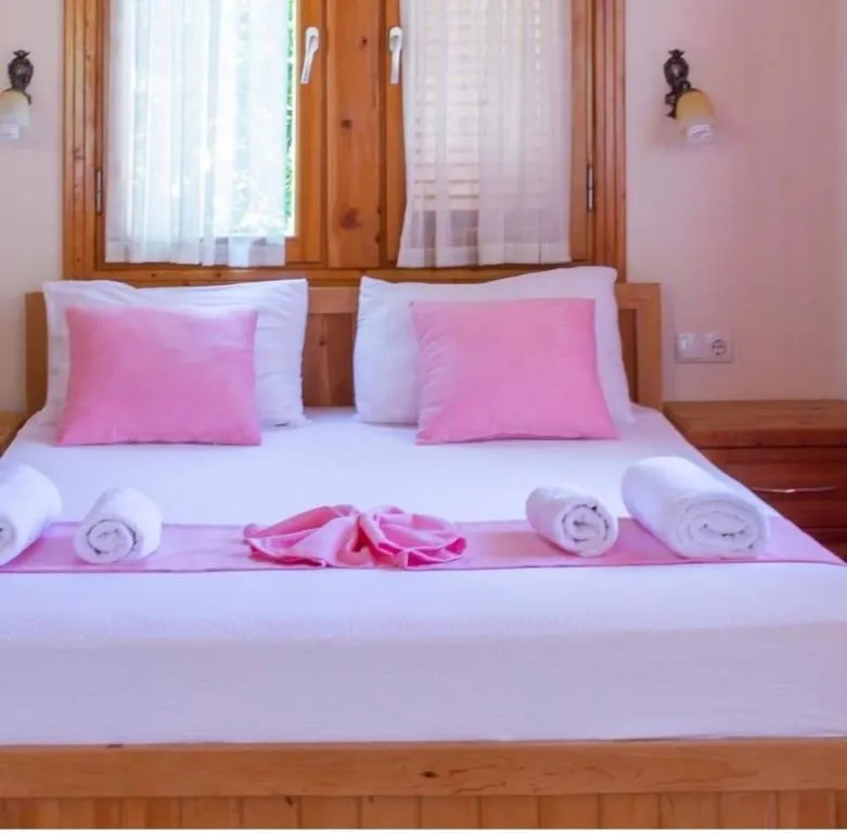Bungalow 3 Kişilik Oda,Bahçe Manzaralı,Aileye Özel