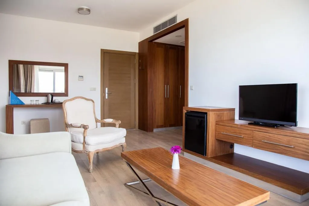 Suite,Deniz Manzaralı,Balkonlu