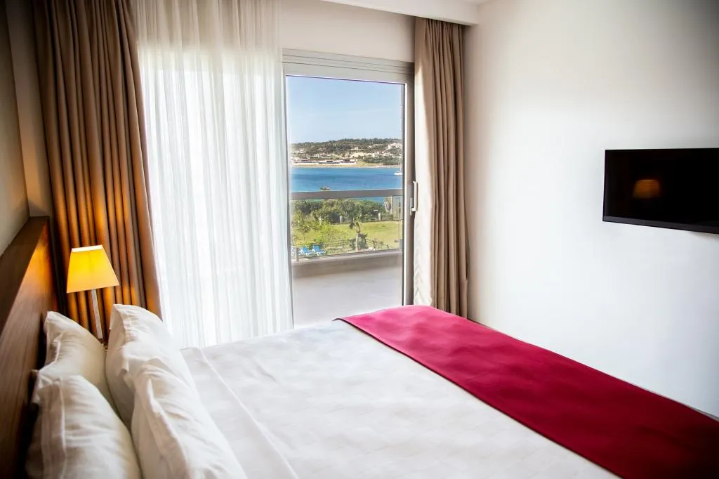 Deluxe Oda Balkonlu,Deniz Manzaralı,Balkonlu