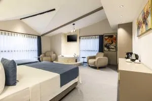 Rossi Luxury Hotel
