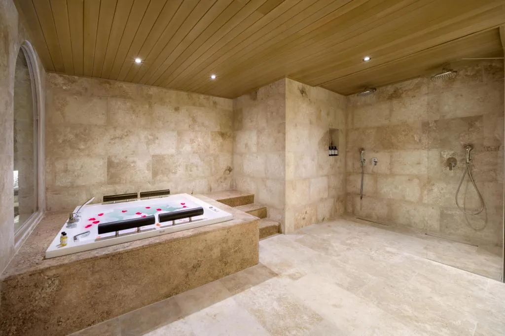 Premium Suite,Avlu Manzaralı