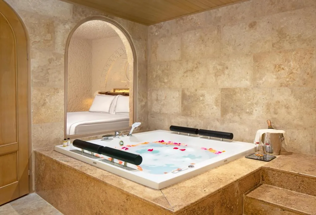 Premium Suite,Avlu Manzaralı