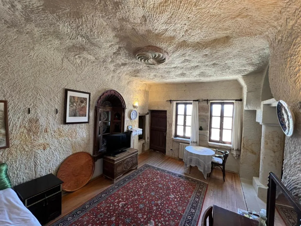 Zeus Deluxe Suite