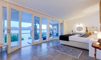 Balayı Suite,Deniz Manzaralı,Balkonlu