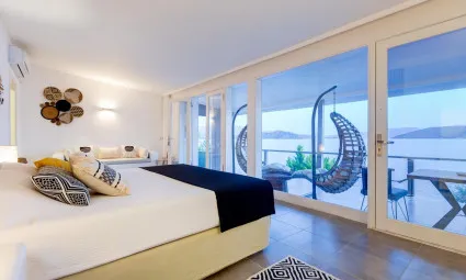 Balayı Suite,Deniz Manzaralı,Balkonlu
