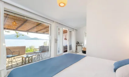 Deluxe Çift Kişilik Oda,Deniz Manzaralı,Teraslı