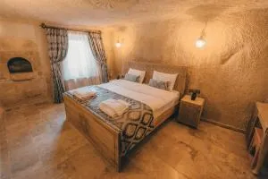 Turbel Cave House