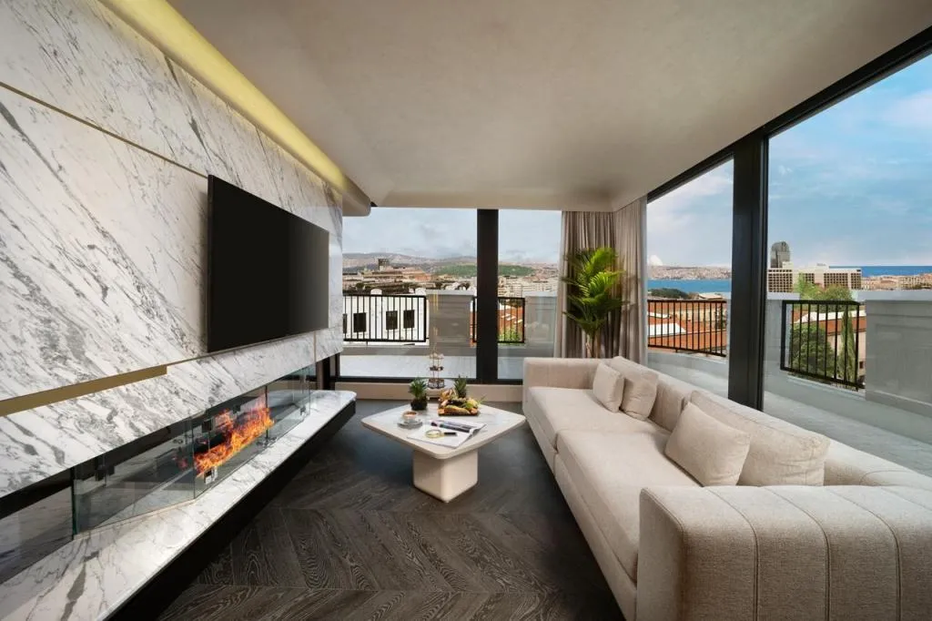 Penthouse, Deniz Manzaralı, Balkonlu, 
