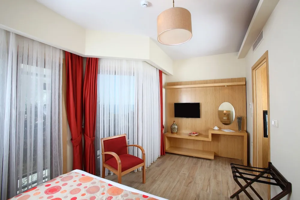 Superior Tek Büyük Yataklı Oda, Avlu Manzaralı