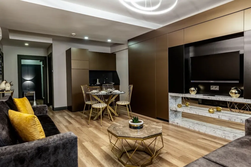 Deluxe Two-Bedroom Suite