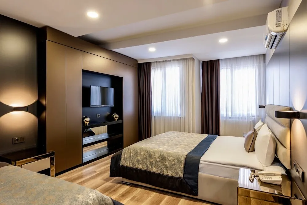 Deluxe Süit, Sıcak Su Küveti