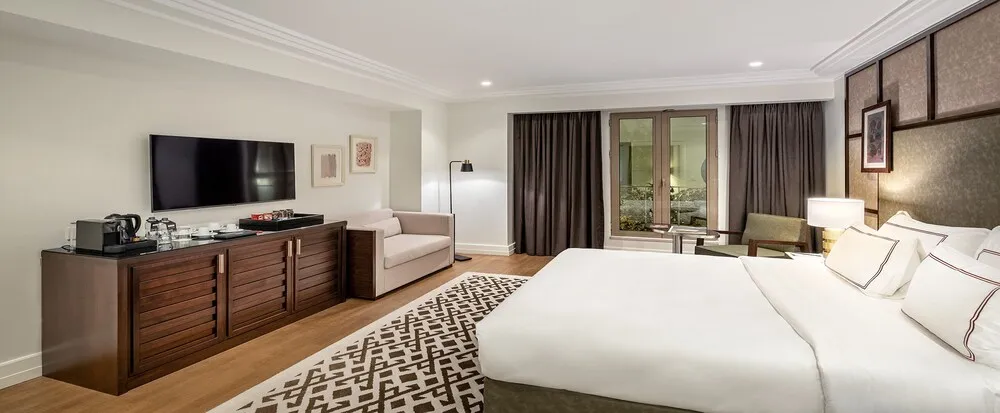 Atrium King Room