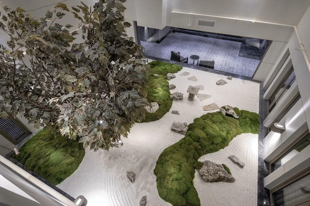 Atrium Suite
