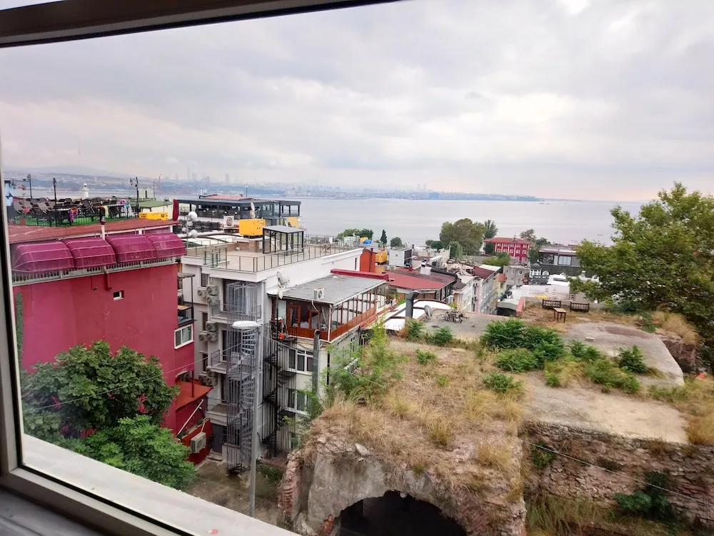 Tek Büyük Yataklı Oda