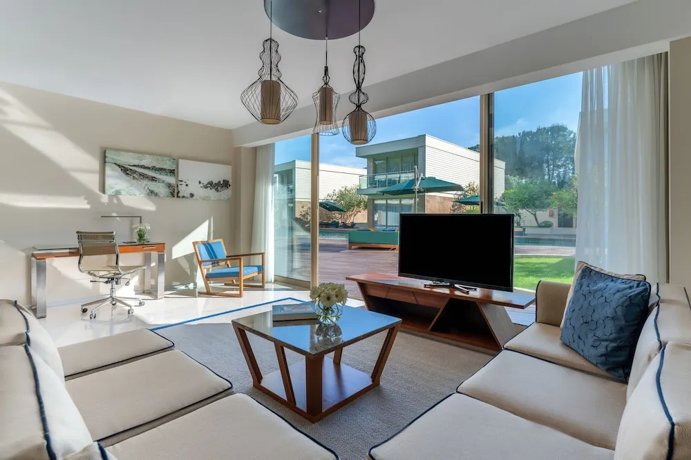 Club Villa, 1 En Büyük (King) Boy Yatak