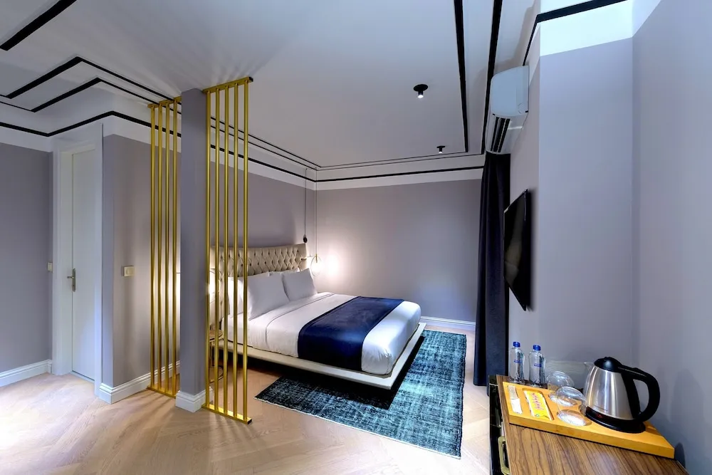 Deluxe Üç Kişilik Oda (with Extra Bed)