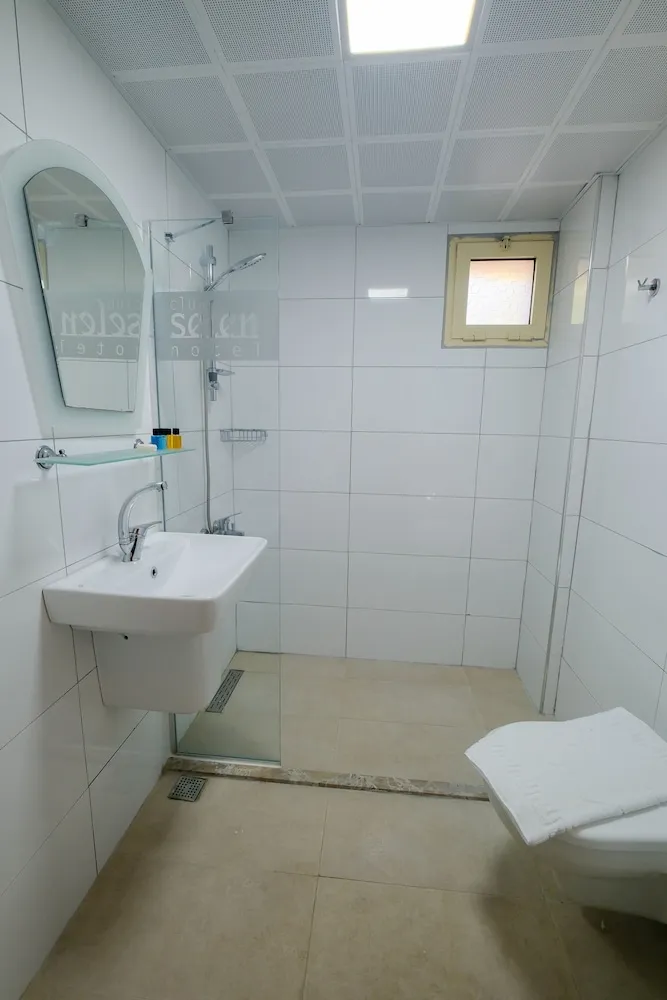 Standard Tek Büyük veya İki Ayrı Yataklı Oda