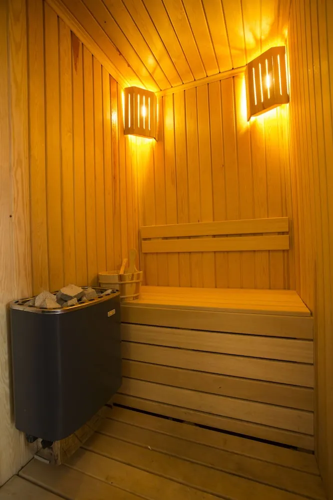 King Suit with Spa Bath
