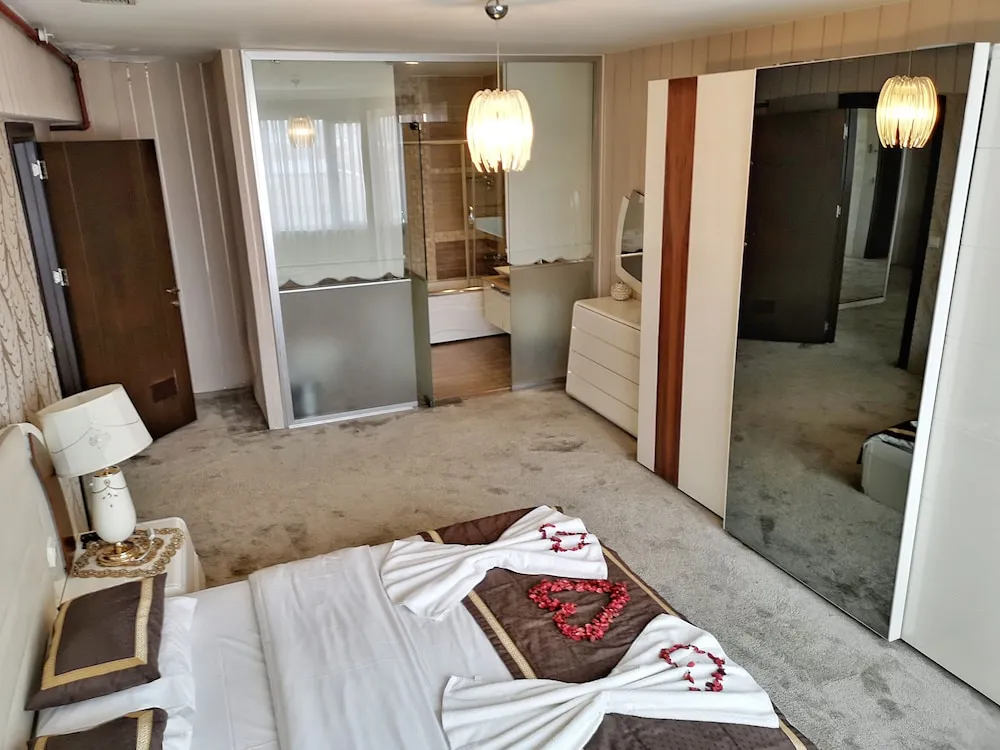 Royal Süit, 2 Yatak Odası, 2 Banyolu, Şehir Manzaralı