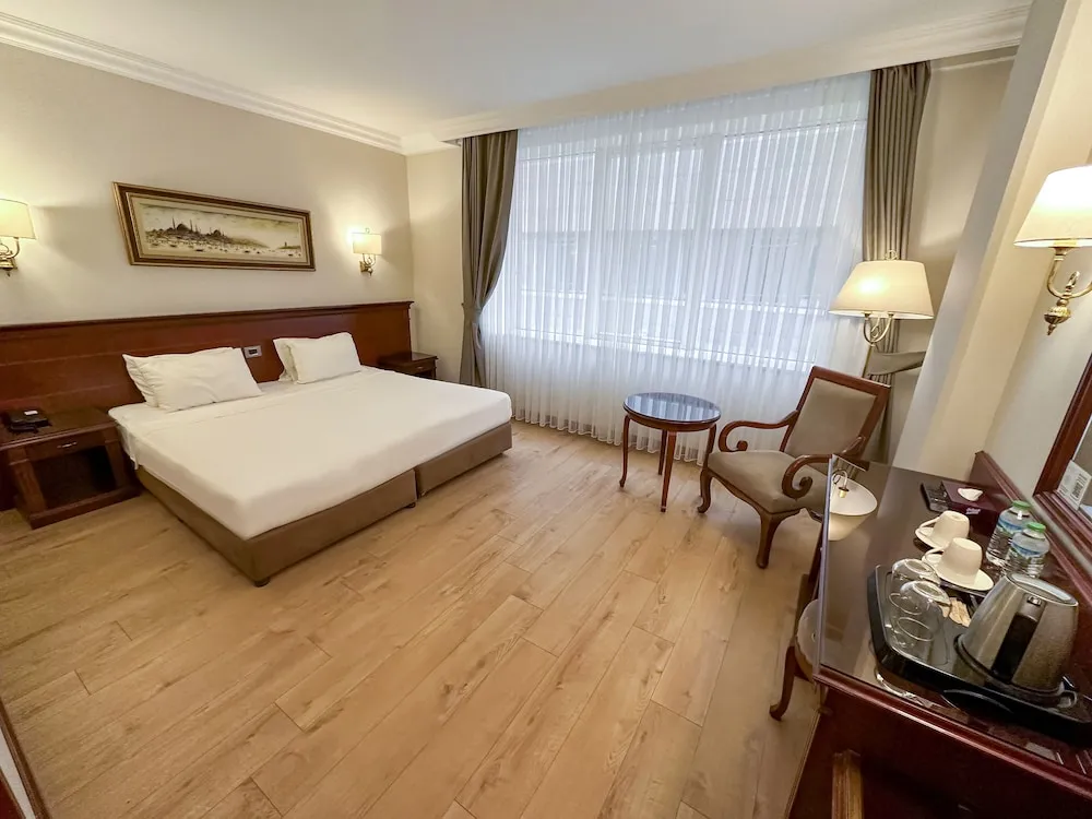 Deluxe Tek Büyük veya İki Ayrı Yataklı Oda