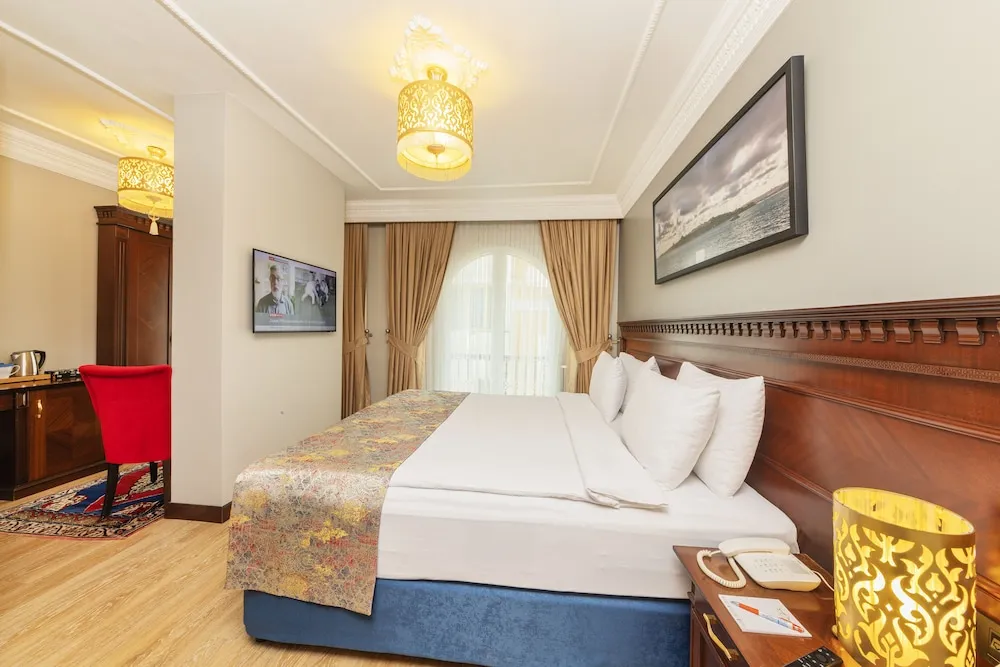 Deluxe Tek Büyük Yataklı Oda