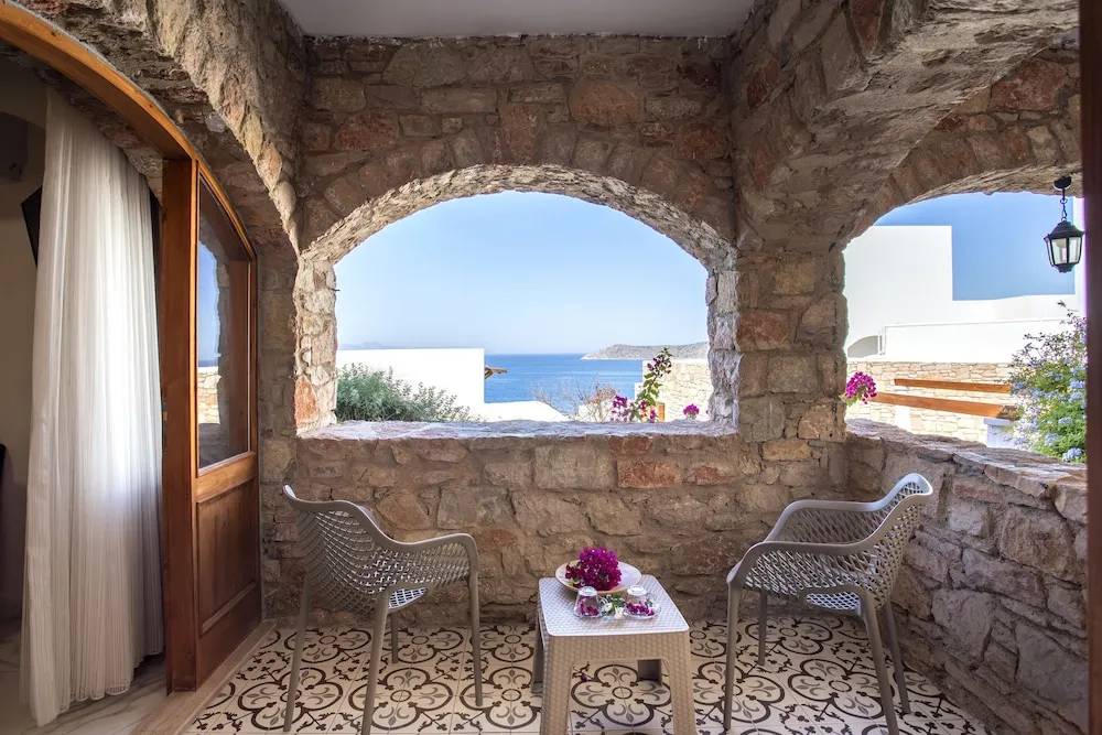 Deluxe Tek Büyük Yataklı Oda, 1 Büyük (Queen) Boy Yatak, Deniz Manzaralı