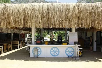 Golden Sand Beach & Caravan