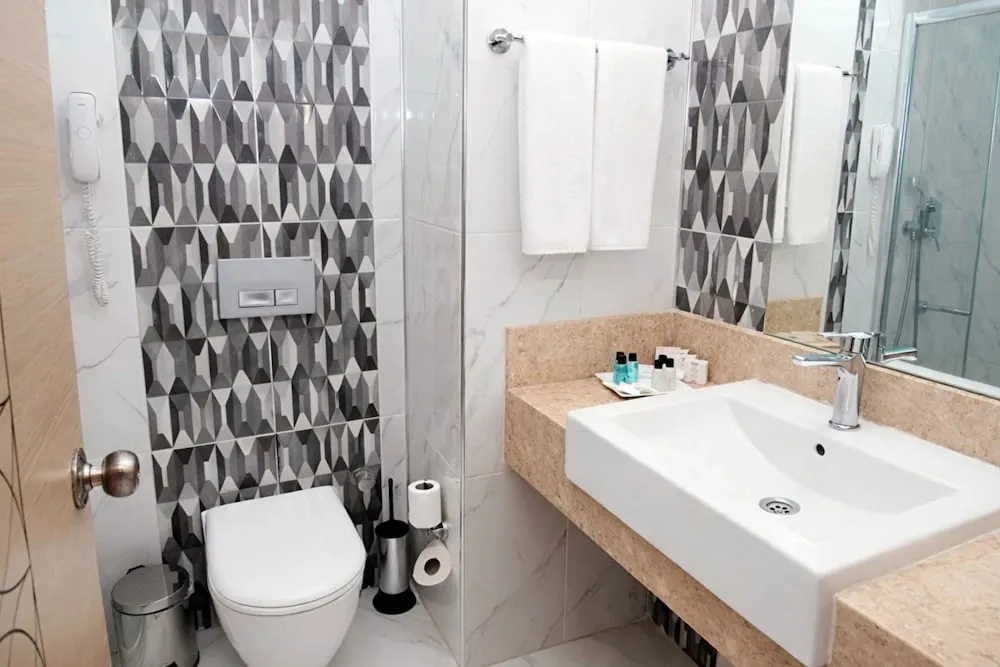 Standard Üç Kişilik Oda, Balkon