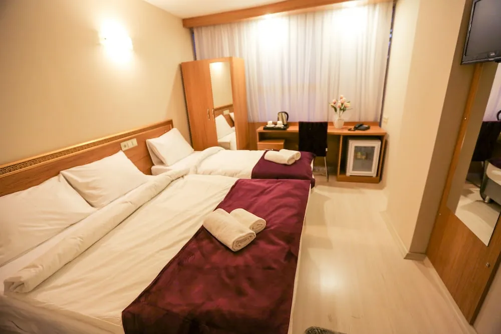 Deluxe Üç Kişilik Oda, 1 Yatak Odası, Sigara İçilmez, Şehir Manzaralı