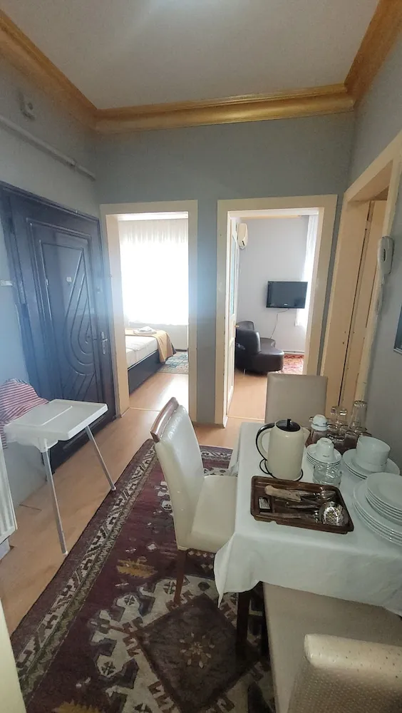 Three Bedroom Apartment - Annex Building