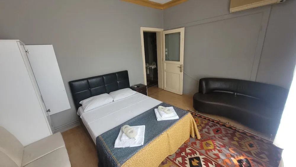 Three Bedroom Apartment - Annex Building