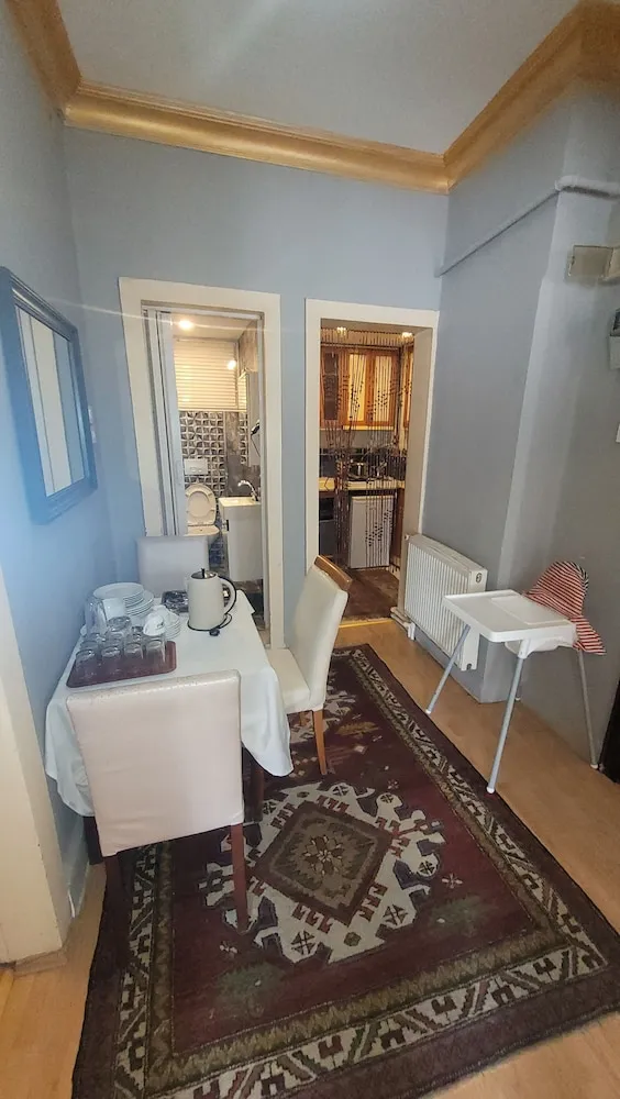 Three Bedroom Apartment - Annex Building