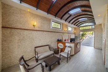 Queen Boutique Hotel
