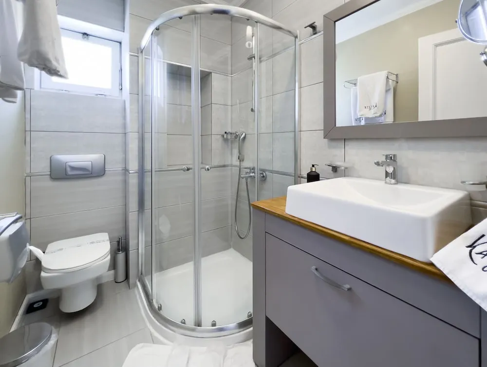 Deluxe Cift Kisilik veya iki Yatakli Oda