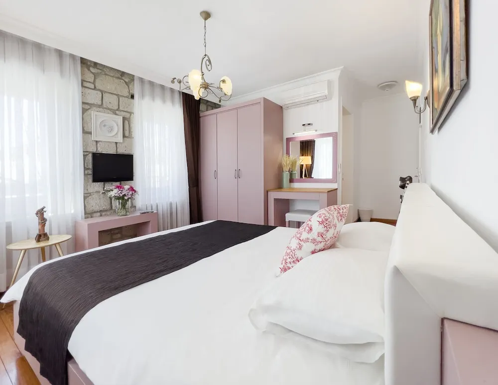 Deluxe Cift Kisilik veya iki Yatakli Oda