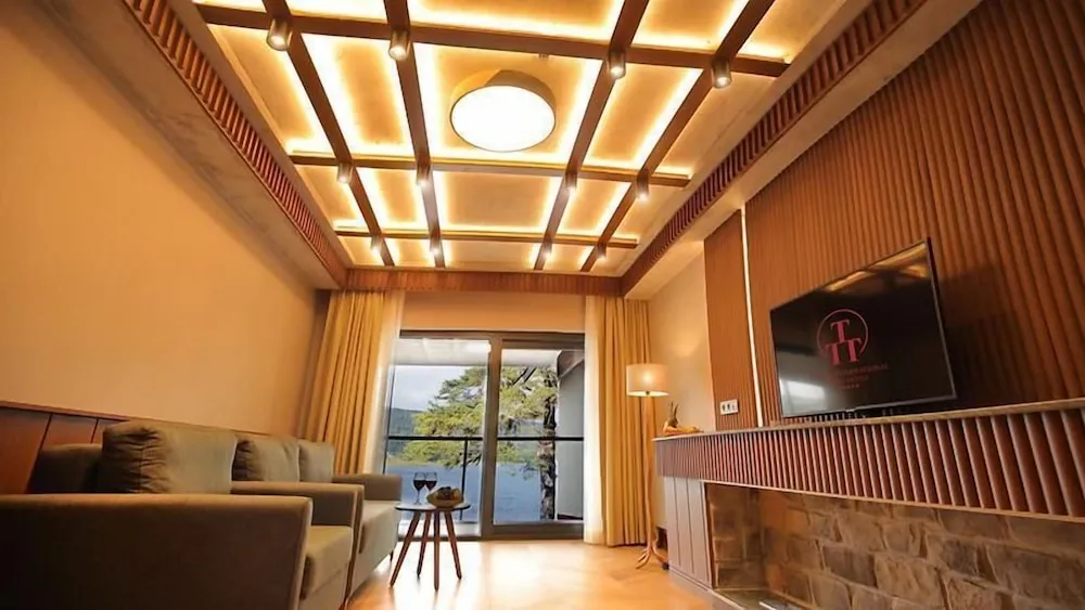 Suite Room