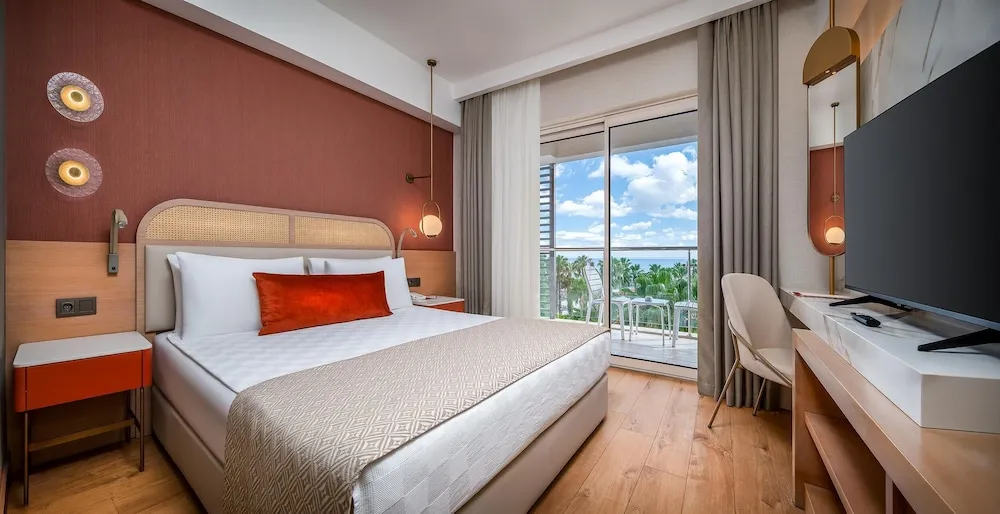 Main Building Suite Sea View